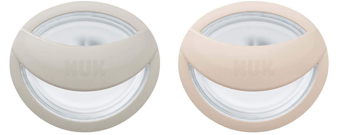 Биберон залъгалка сив/бежов 2бр силикон 0-9мес NUK Mommy Feel + кутийка за съхранение и стерилизация в микровълнова